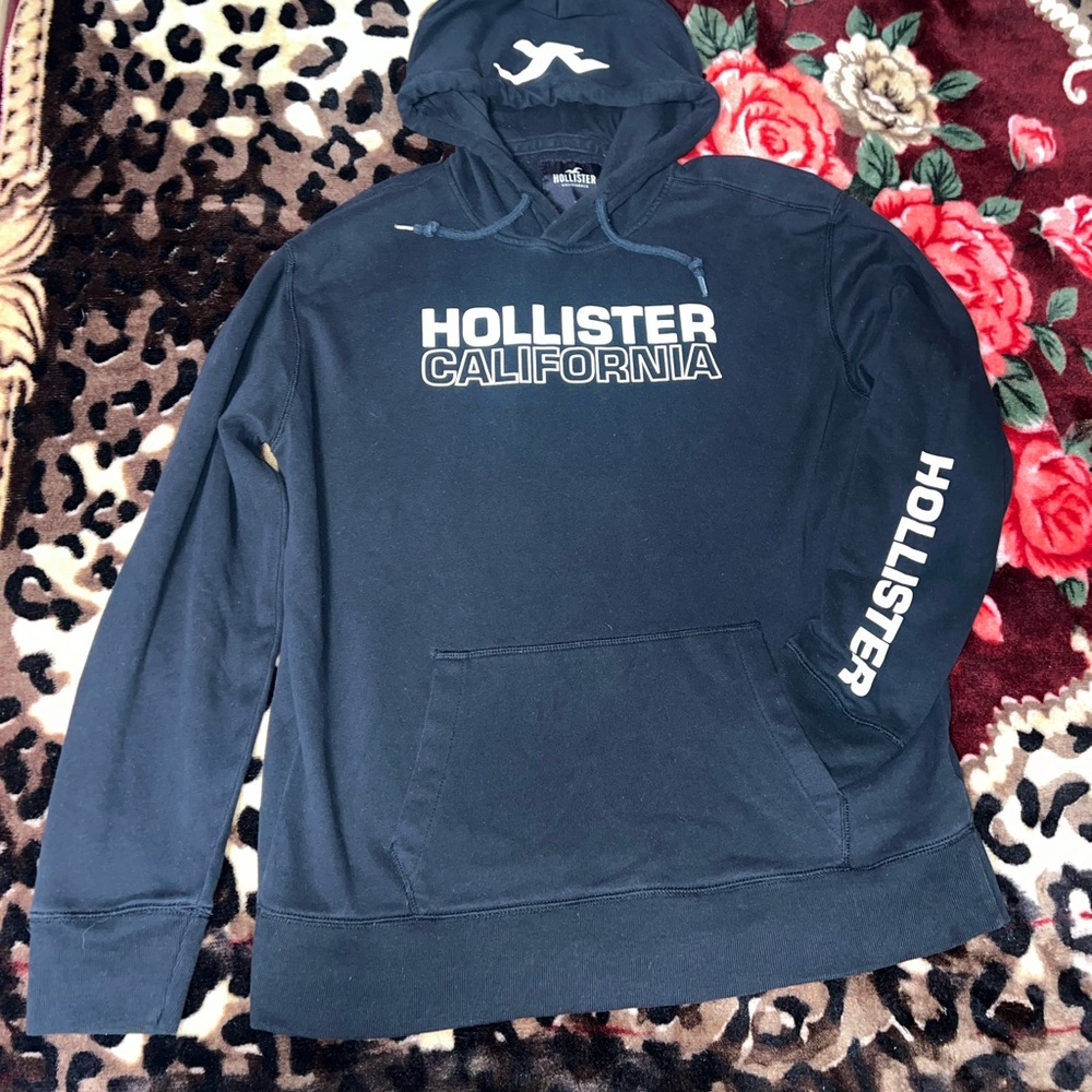 Hollister sweatshirt